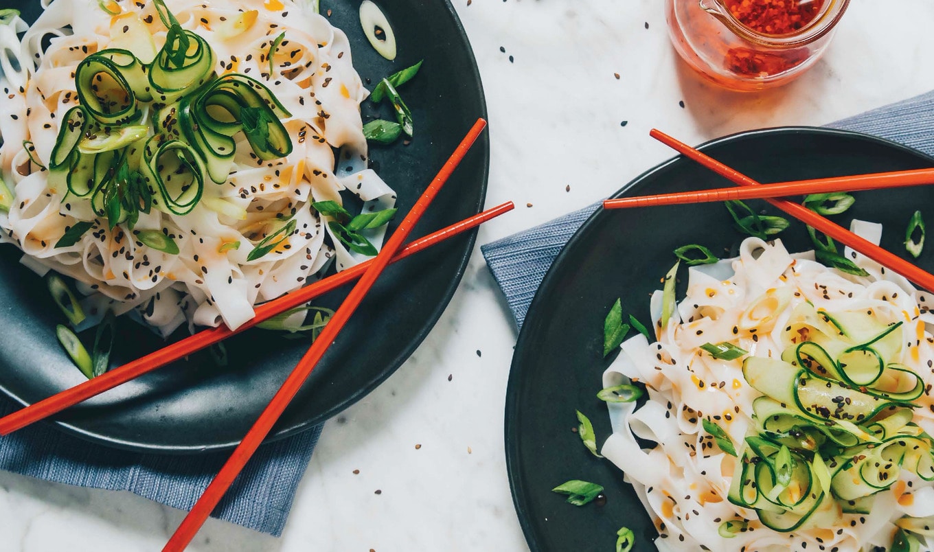 Easy Vegan&nbsp;Cold Cucumber Chile Sesame Noodles