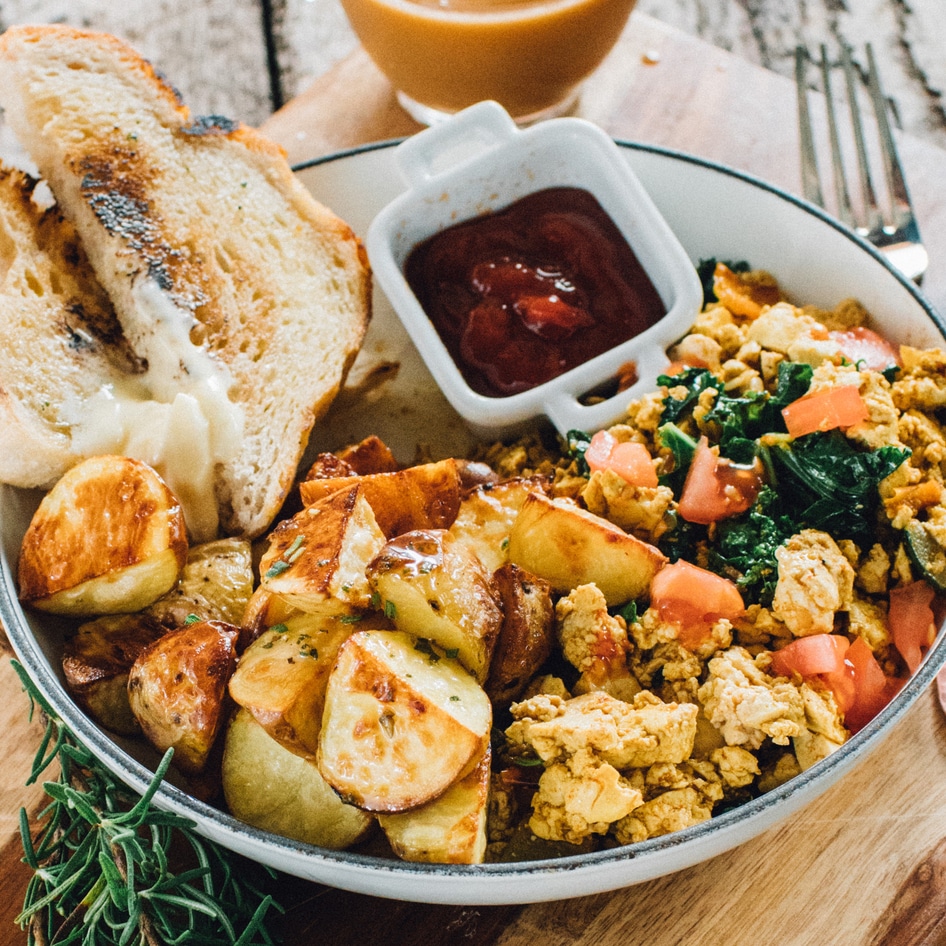 Curry-Spiced Vegan Tofu Scramble&nbsp;