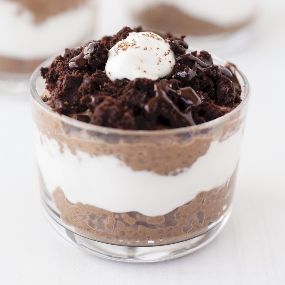 Vegan Brownie Batter Chia Pudding