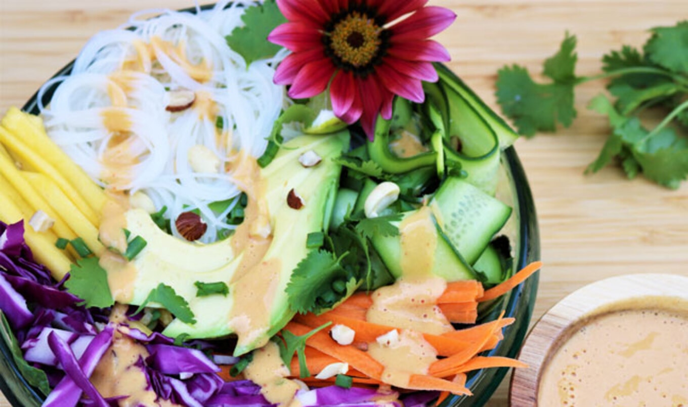 Sweet and Spicy Noodle Salad With Peanut Sauce