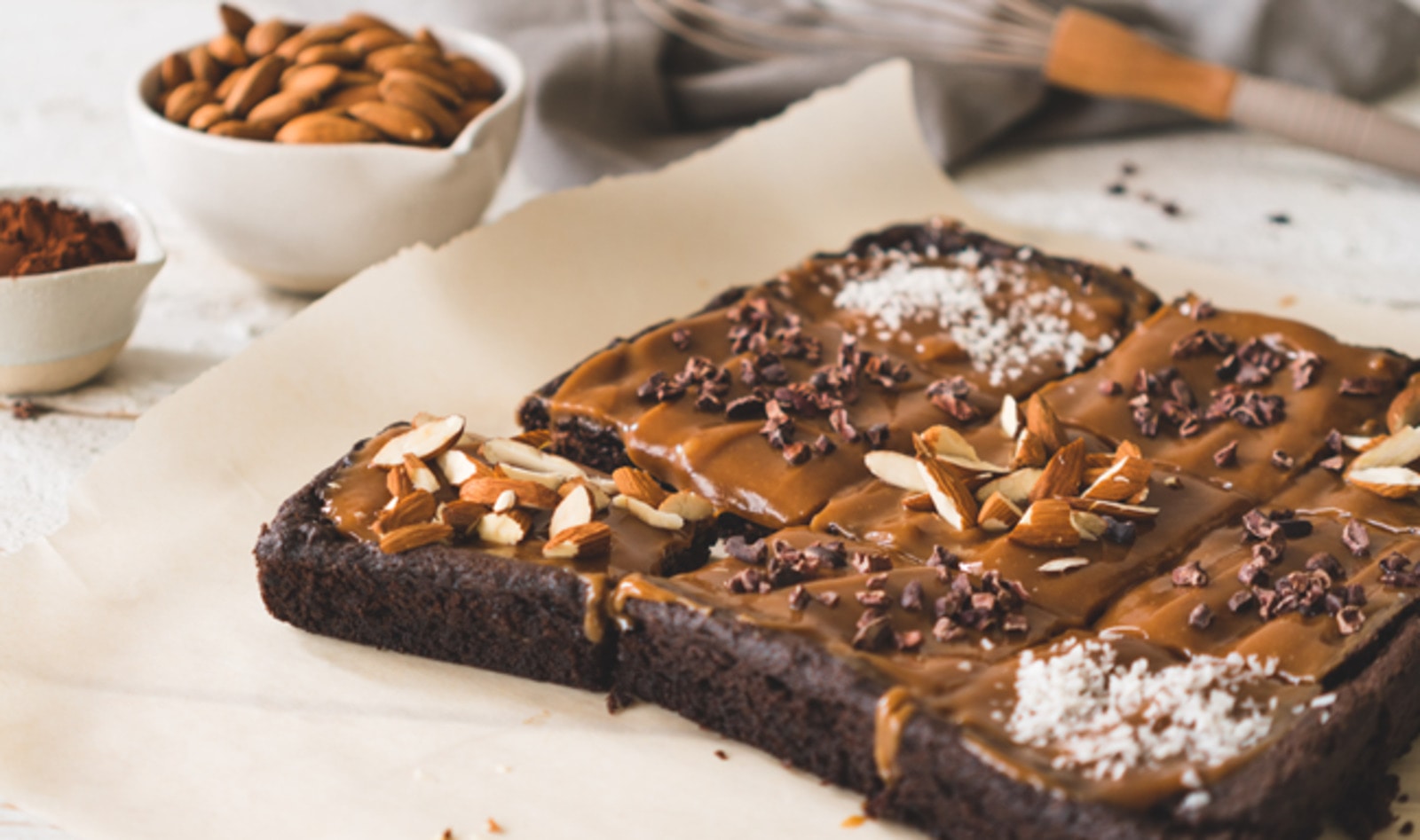 Brownies or Blondies? Have Both With These 10 Vegan Recipes