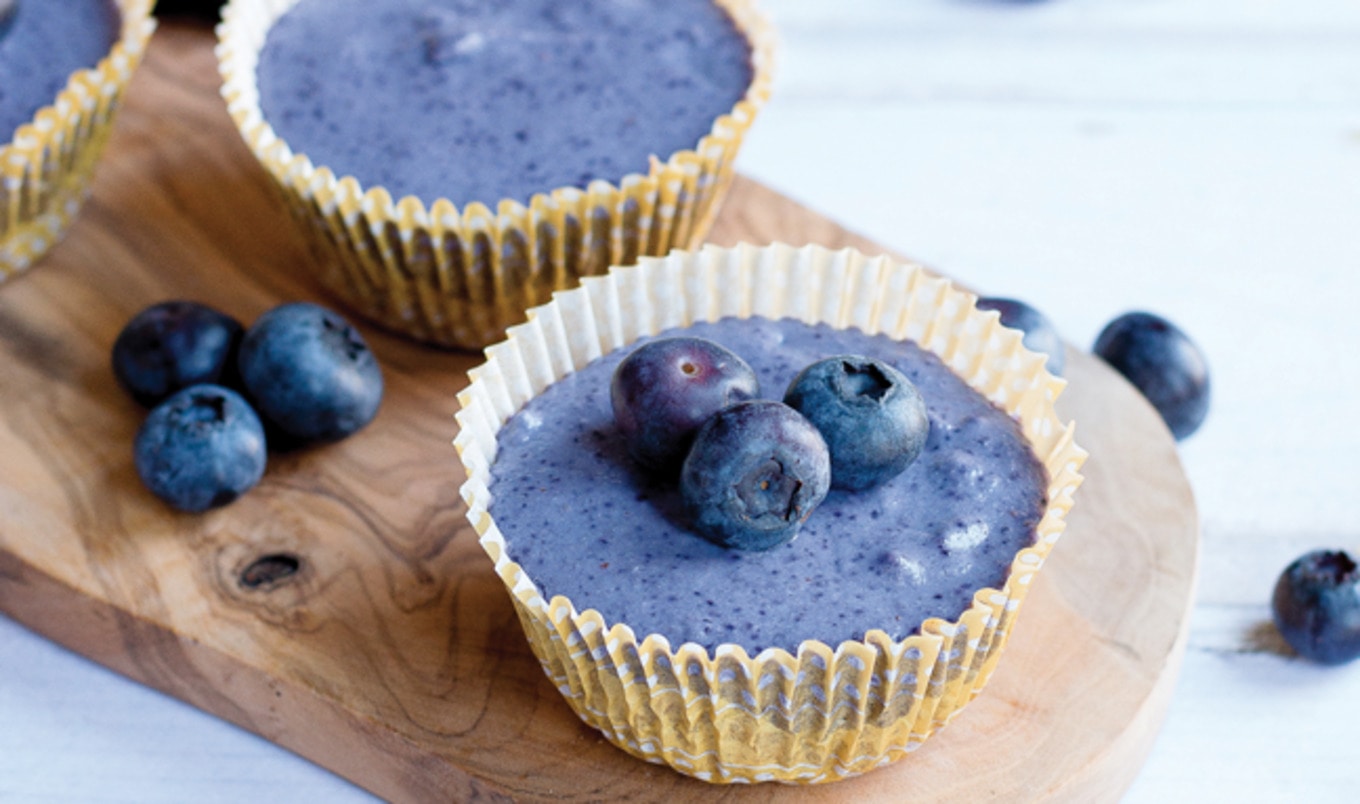 Vegan Mini Blueberry Cheesecakes