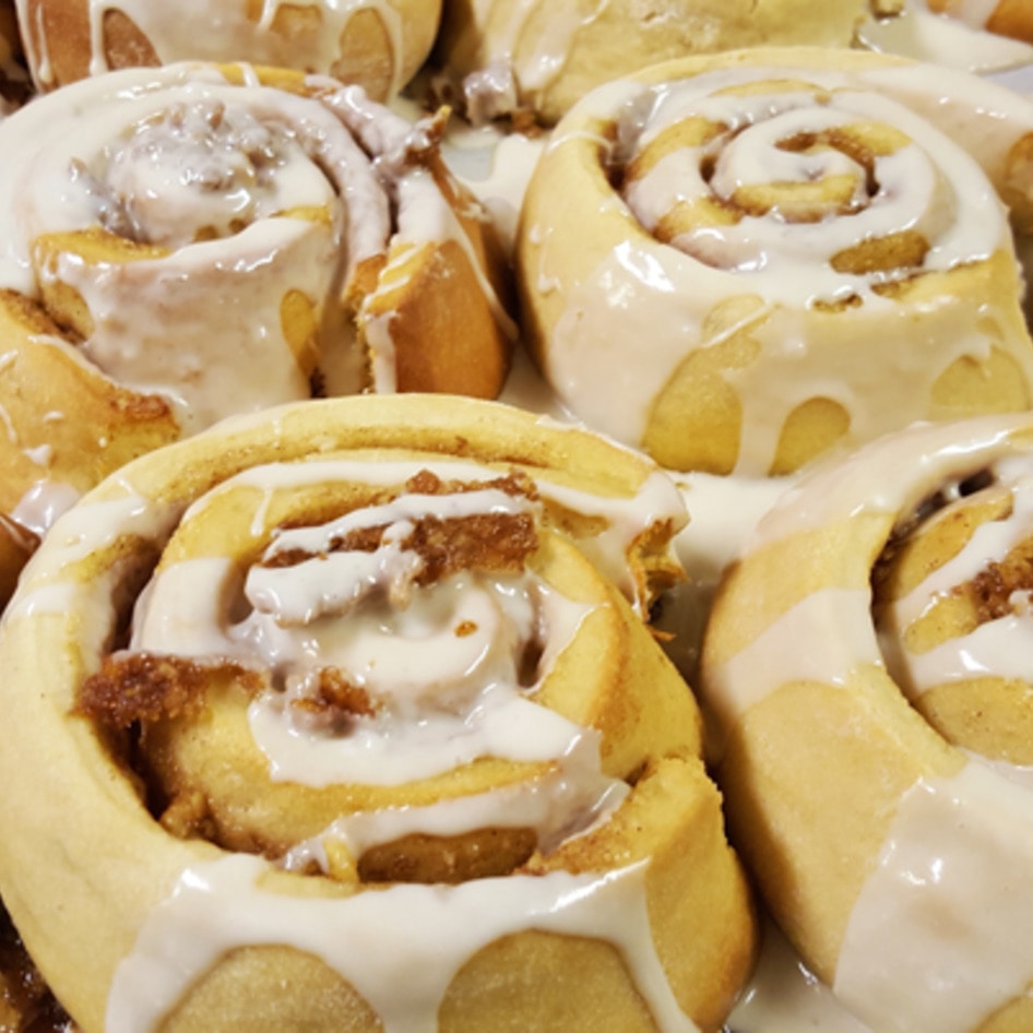 Christmas Morning Vegan Cinnamon Buns