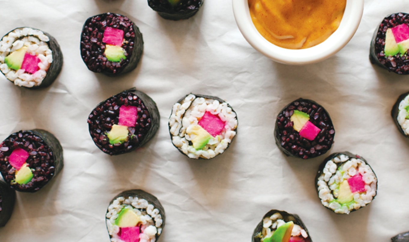 Vegan Black and White Sushi Rolls