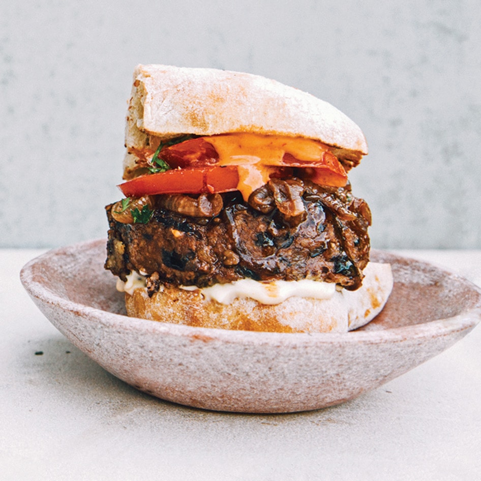 Spicy Ancho-Spiced Barbecue Burgers With&nbsp;Caramelized Onions