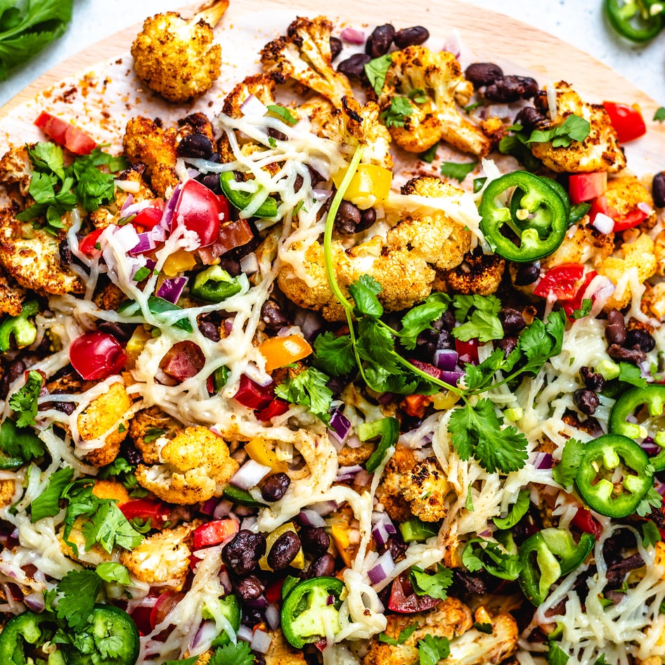 Loaded Vegan Spicy Cauliflower Nachos