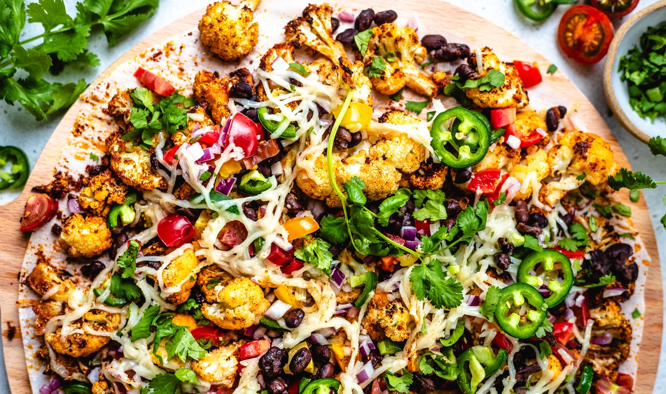 Loaded Vegan Spicy Cauliflower Nachos