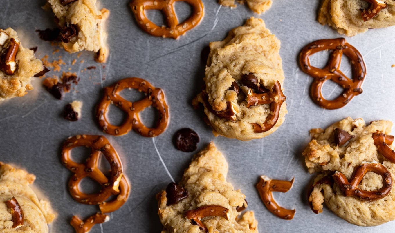 Chunky Vegan Chocolate Chip Pretzel Cookies