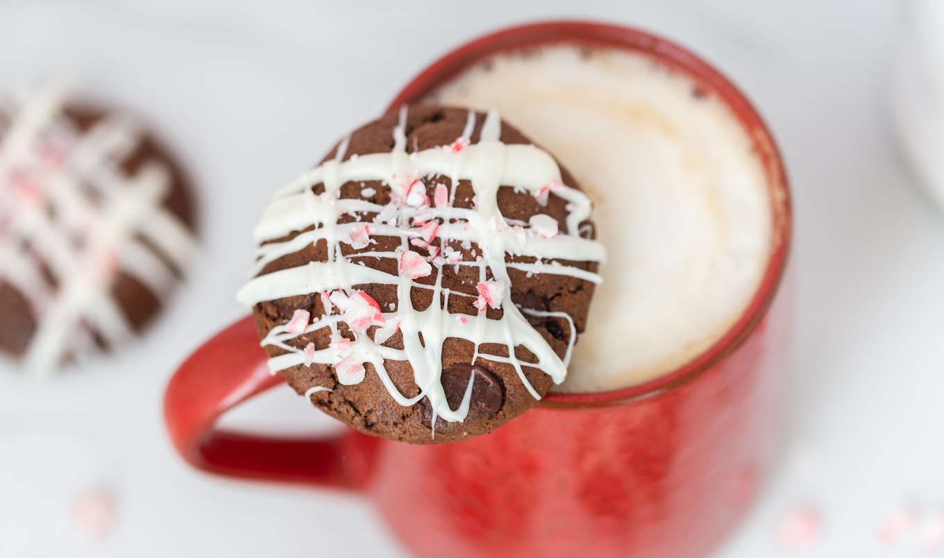 Vegan Peppermint Mocha Crunch Chocolate Chip Cookies