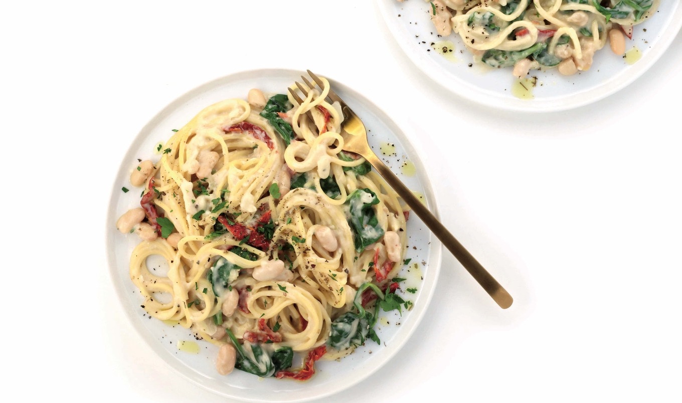 Garlicky Vegan Tuscan Bean Pasta With Sun-Dried Tomatoes