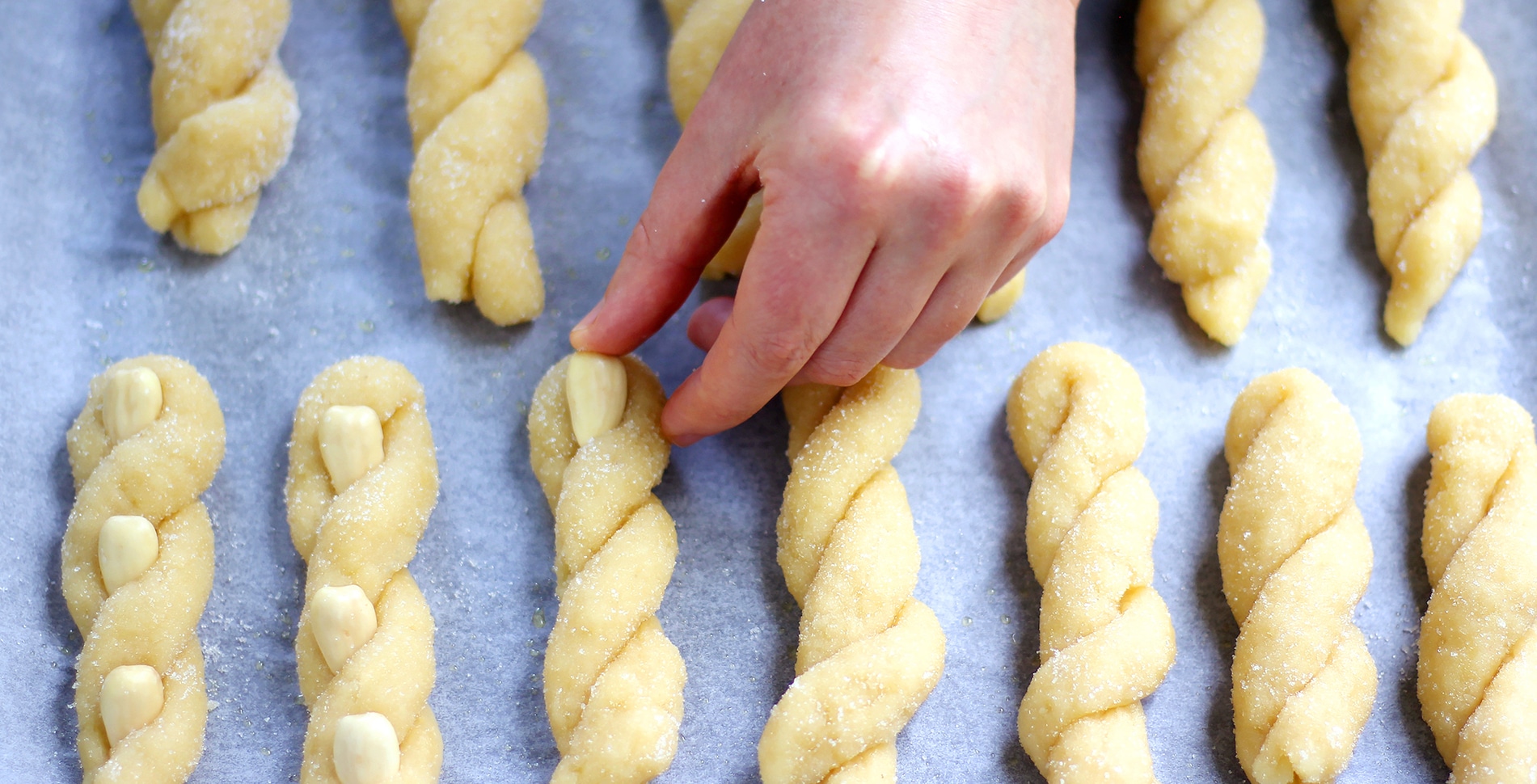 Sweet Buttery Vegan Italian Almond Twist Biscuits&nbsp;