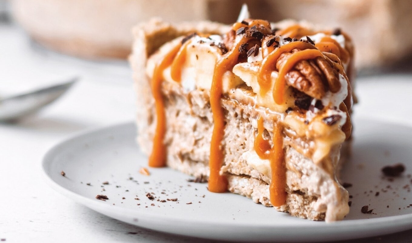 Vegan and Gluten-Free Caramelly Banoffee Pie