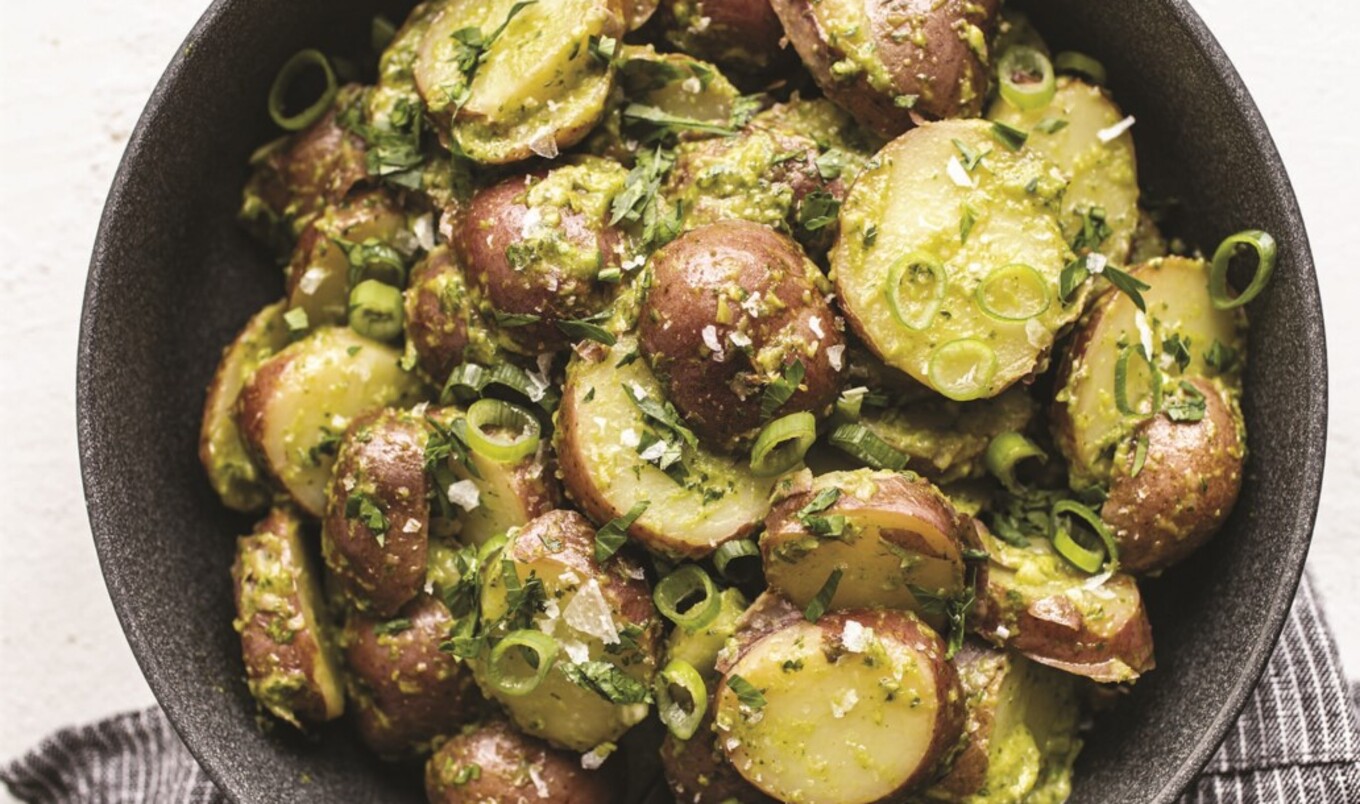 Simple Herbed Vegan Potato Salad