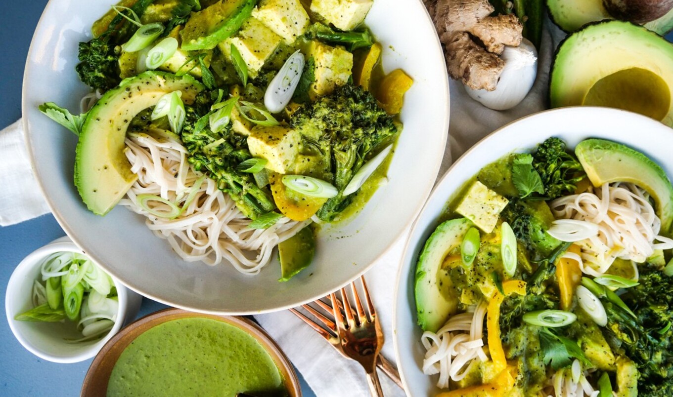 Spicy Vegan Avocado Coconut Curry Noodles