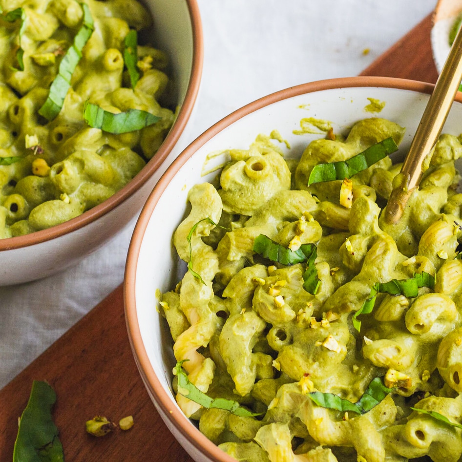 Creamy Garlicky Pistachio Pasta