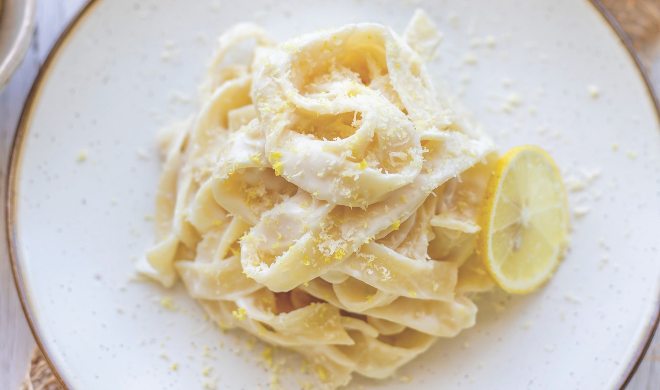 Vegan Buttery Lemon Pasta With Cashew Cream