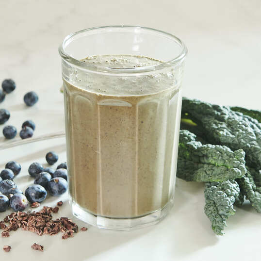 Chocolate Açaí Coconut Smoothie With Kale and Blueberries