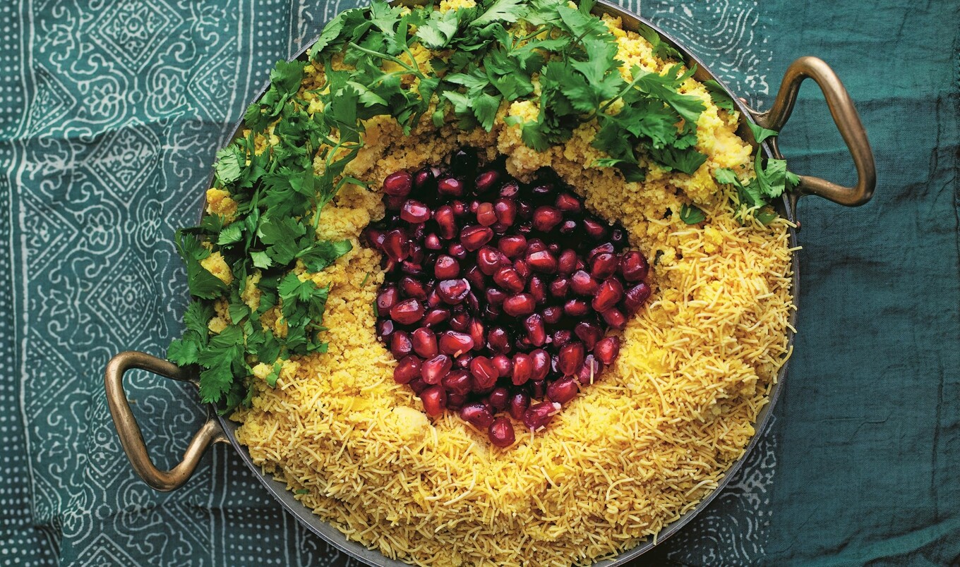 Vegan Indian Surti Sev Khamani (Crushed Chana Dal) With Green Garlic Chutney