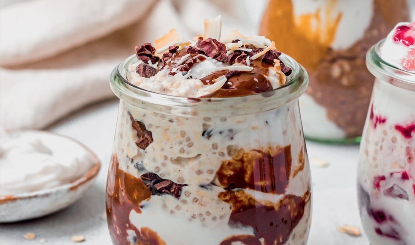 Easy Vegan Mocha Caramel Overnight Oats