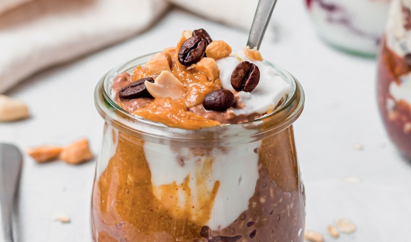 Easy Vegan Chocolate Coconut Overnight Oats