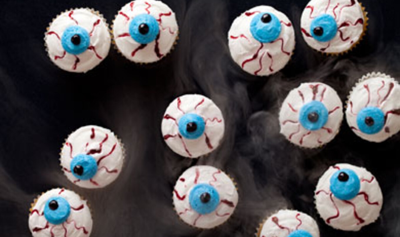 Spooky Eyeball Mini Cupcakes