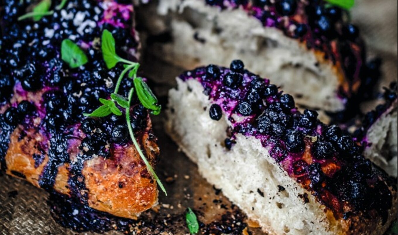 Vegan No-Knead Wild Blueberry-Oregano Bread