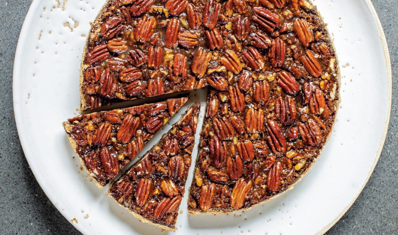 Vegan&nbsp;Whole Wheat Pecan and Maple Pie