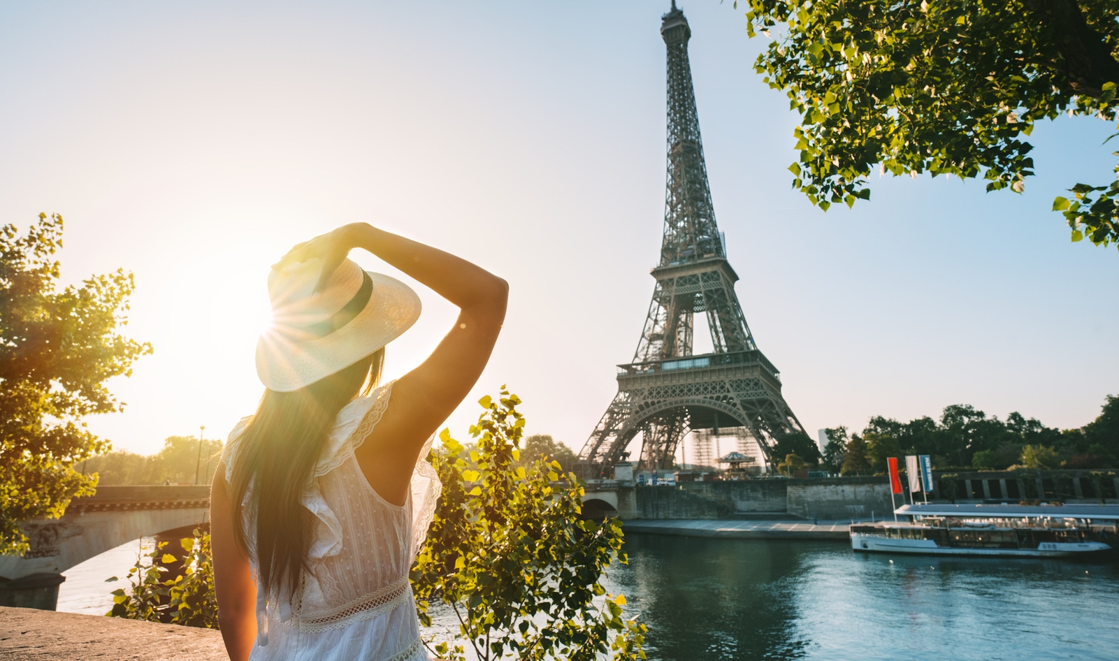 10 Exceptional Cafés, Bakeries, and Restaurants in Paris