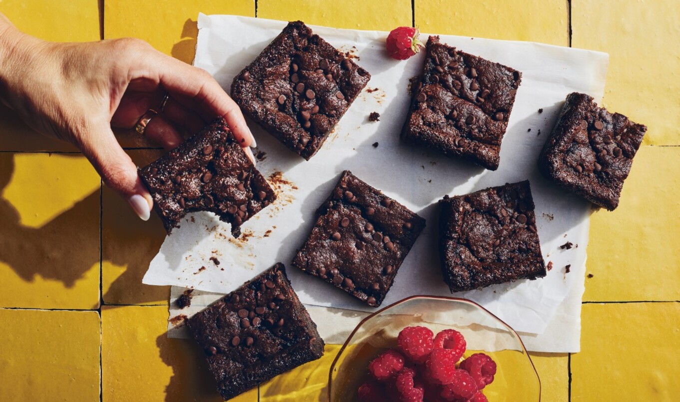 Fudgy Freezer Vegan Raspberry Brownie Bites