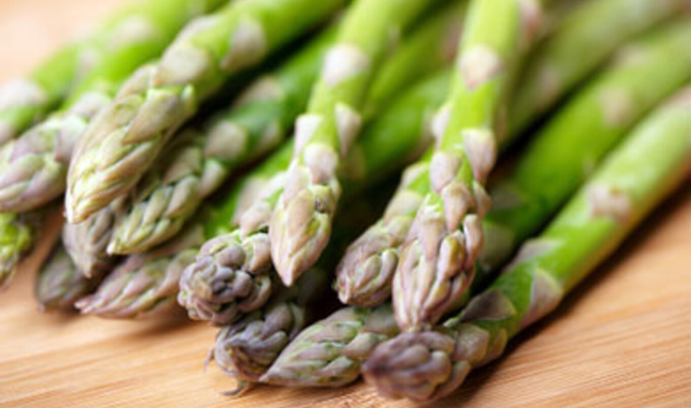 Balsamic Grilled Salad With Asparagus, Brussels Sprouts, &amp; Onions