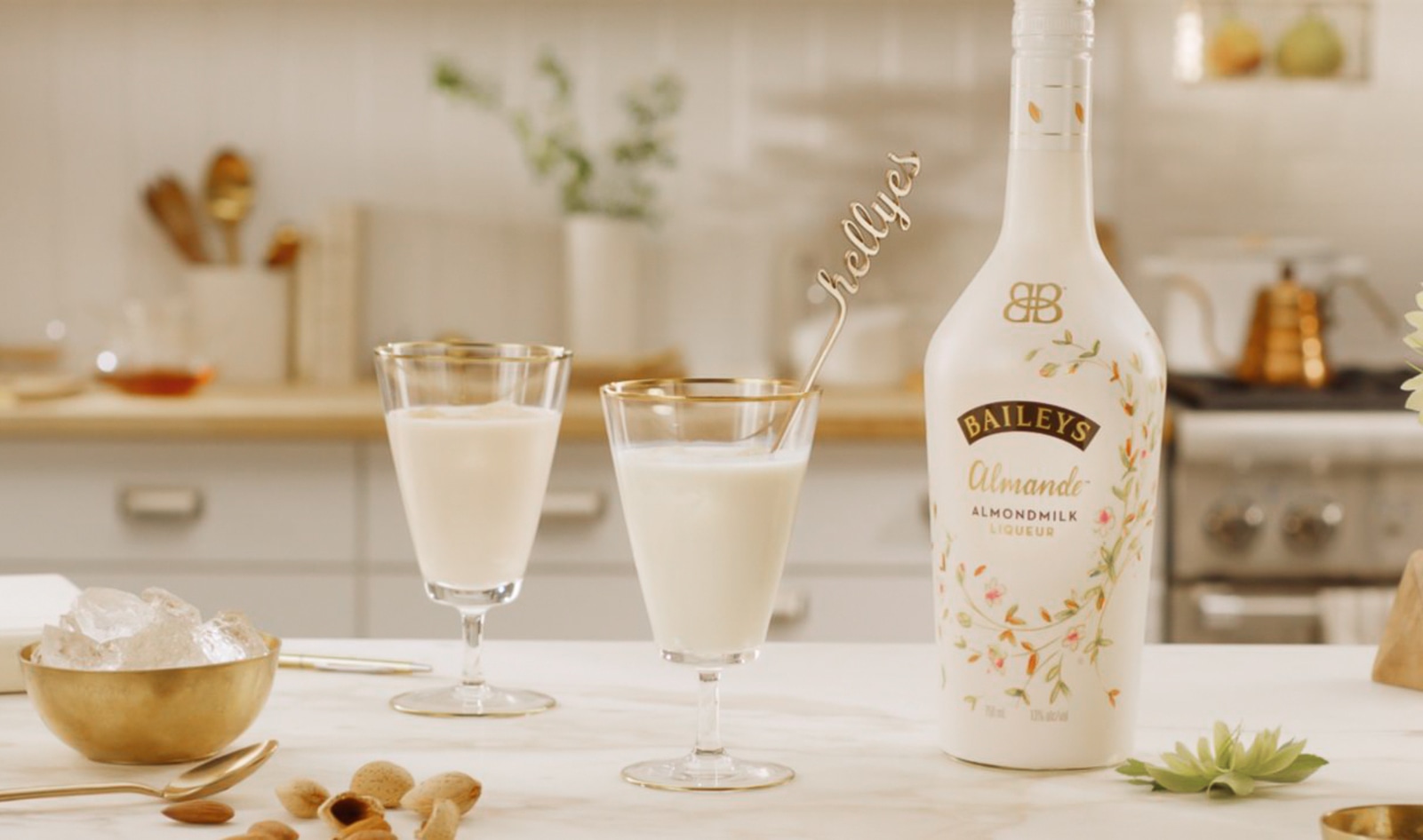 The 15 Tastiest Vegan Liqueur Brands and Recipes, from Dairy-Free Baileys to Nutella Cream Liqueur