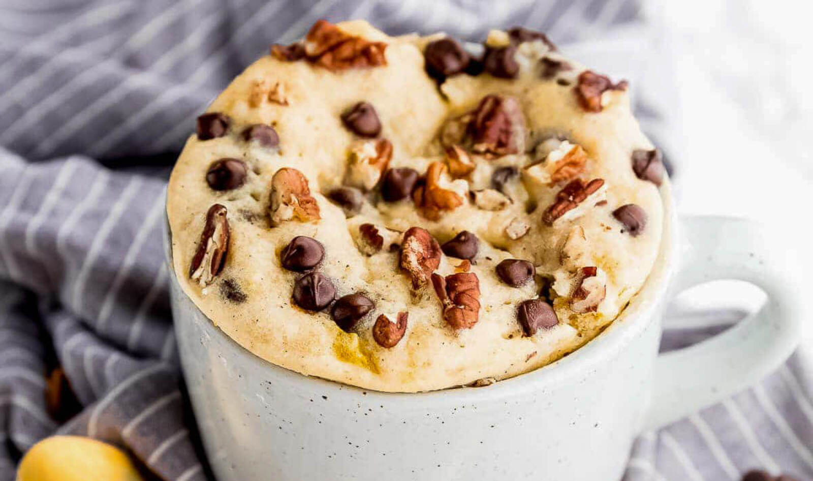 8 Microwaveable Vegan Mug Cakes: From Funfetti to Red Velvet