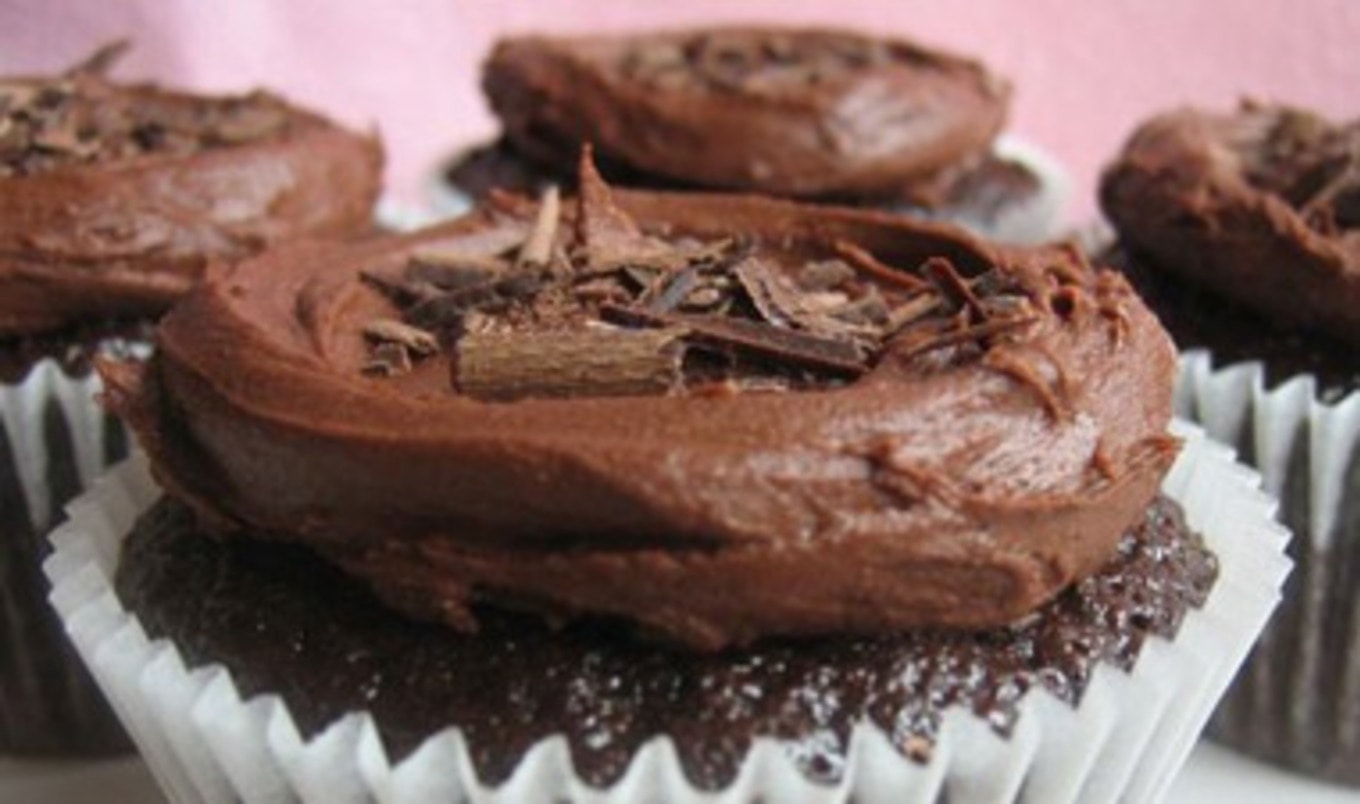 Chocolate Caramelized Banana Cupcakes