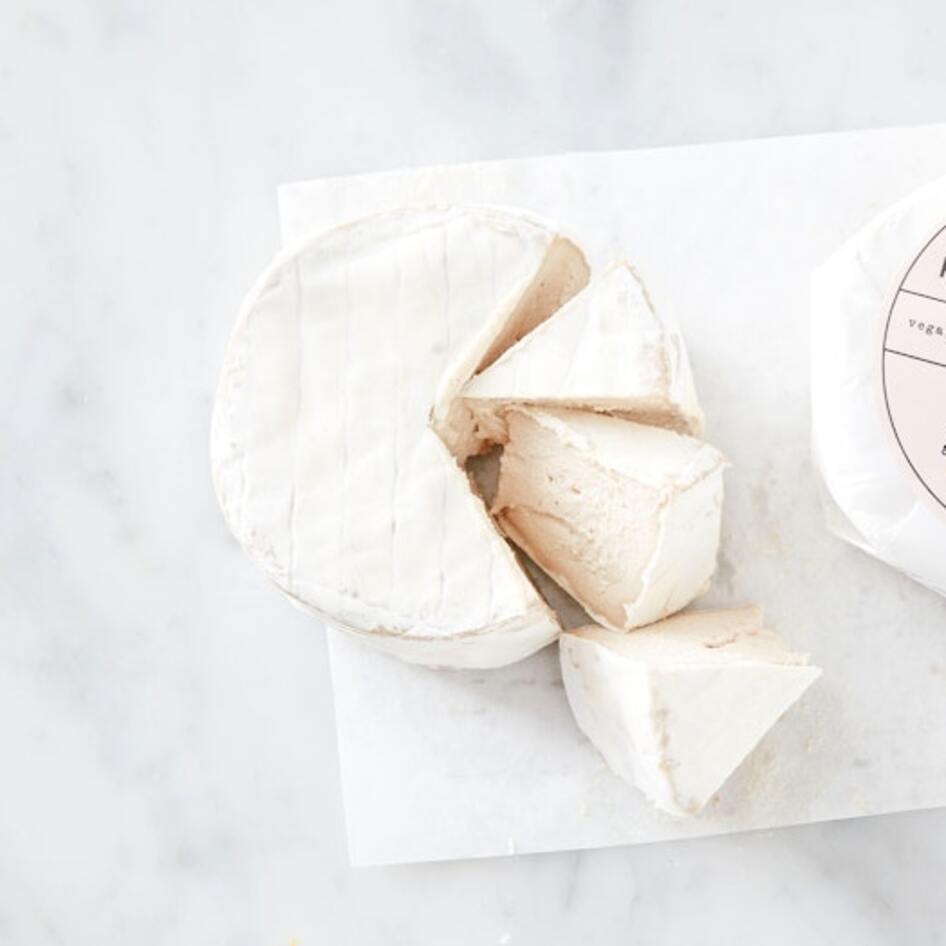 Who Makes the Best Dairy-Free Brie?&nbsp;