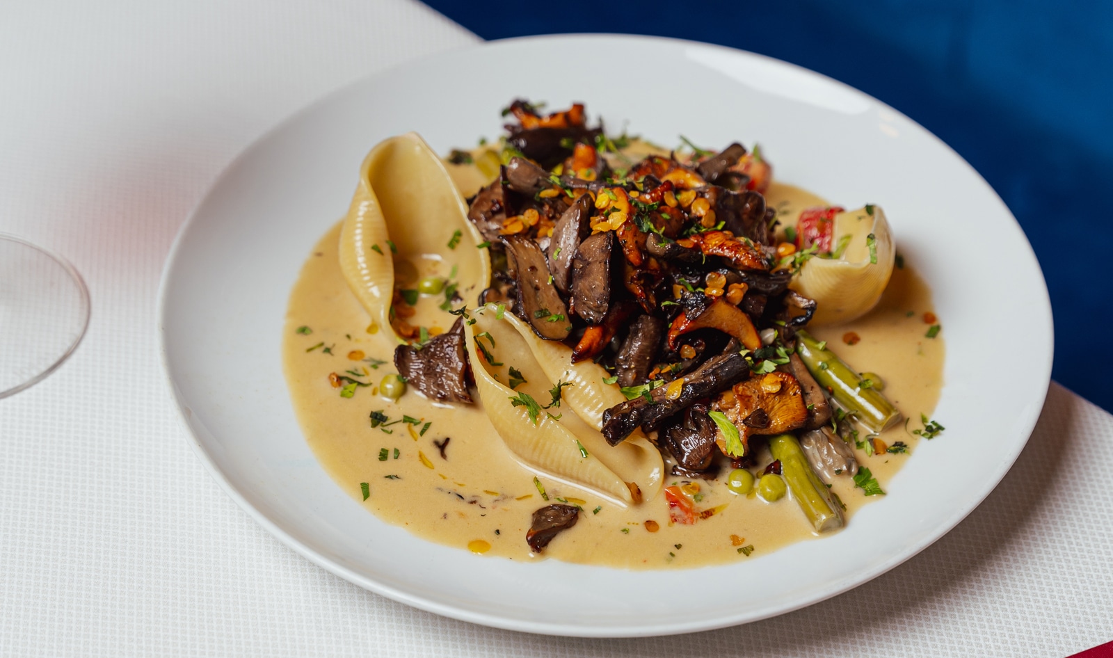 NYC’s Iconic Delmonico's Gets in on the Mushrooms-As-Meat Trend