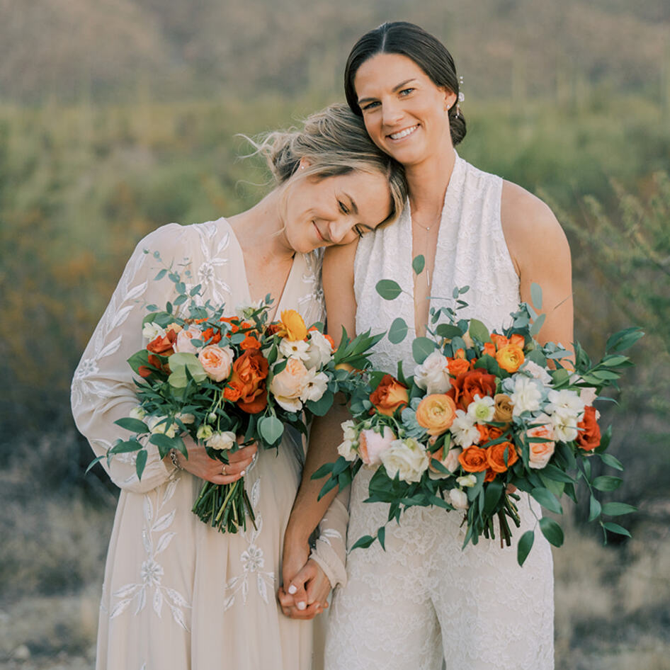 Vegan Love Stories: This Couple's Goldendoodle Was the Ringbearer for a Stunning Desert-Inspired Wedding