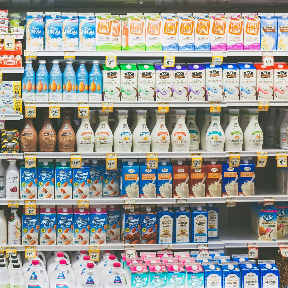 Oat, Coconut, or Soy? Nutritionists Weigh in on the Healthiest Dairy-Free Milk