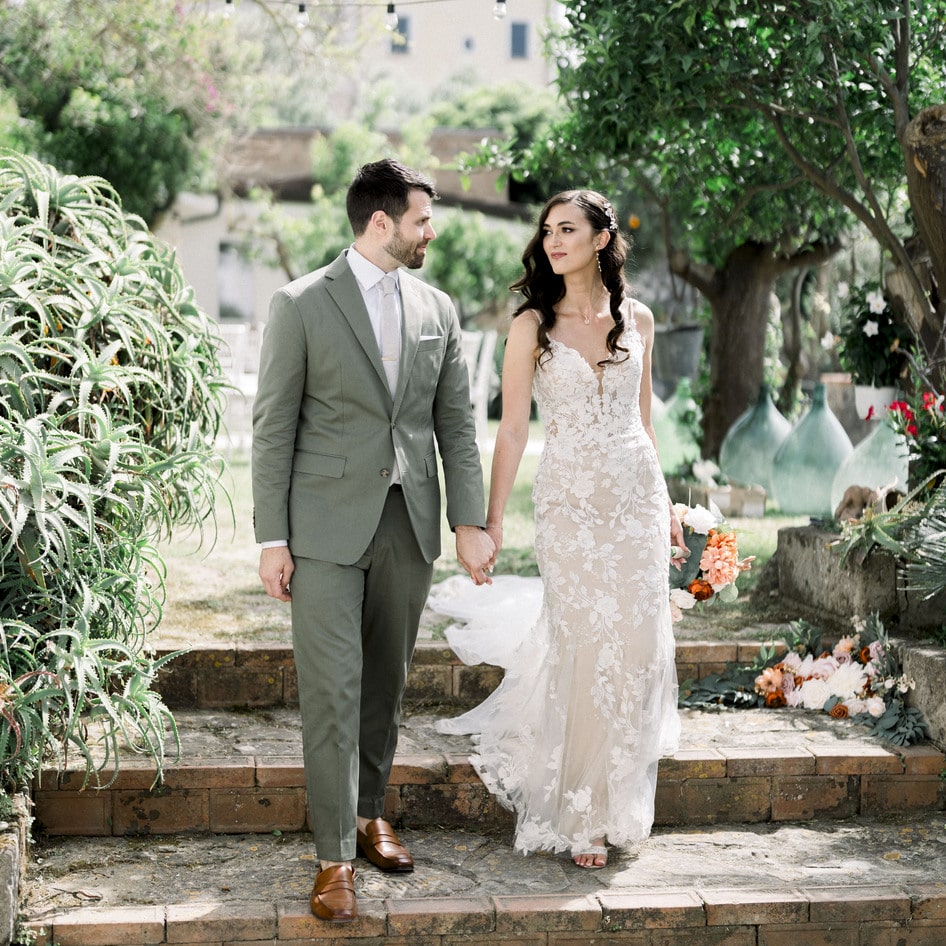 Vegan Love Stories: A Magical Italian Countryside Reception Overlooking the Amalfi Coast