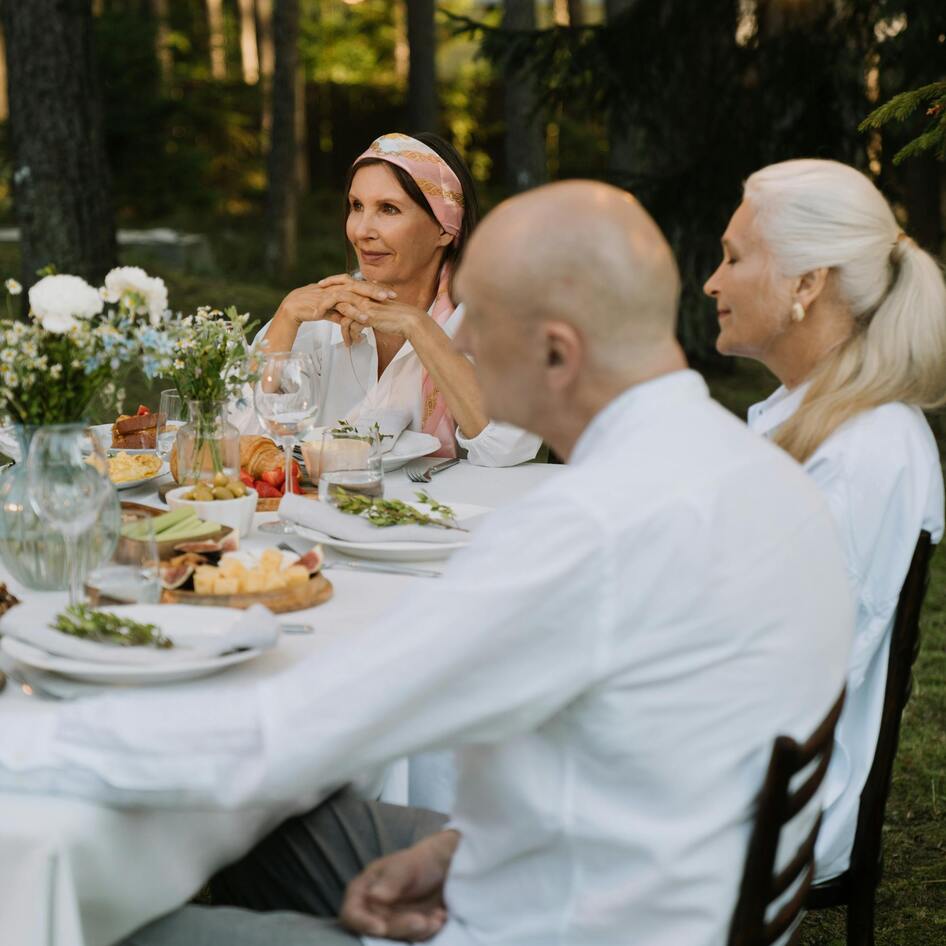 Eating Like a Blue Zoner Could Help With America’s Loneliness Epidemic