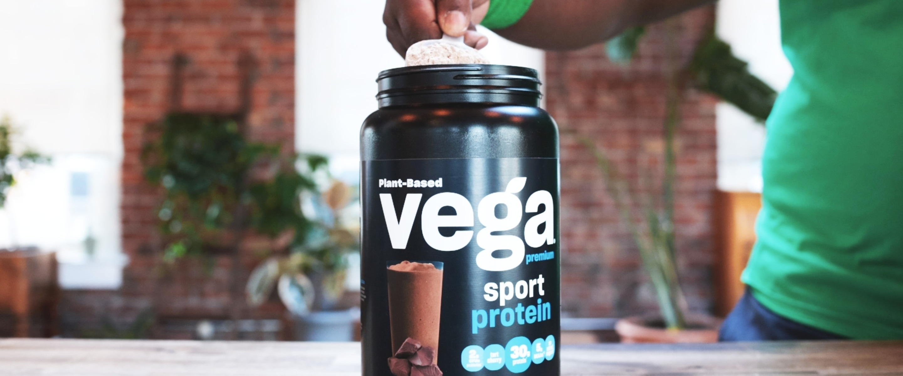 Vegan Protein Powders Aren’t All the Same: The Complete Guide