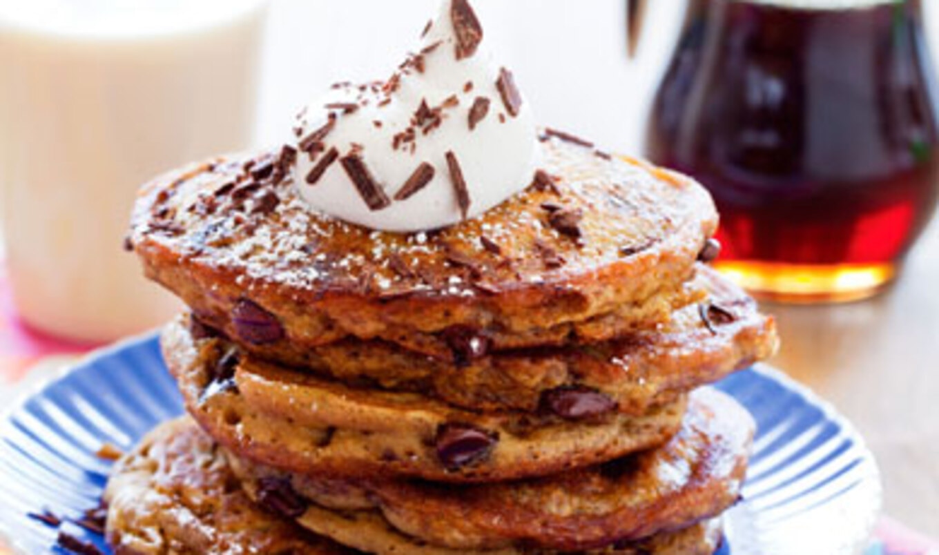 Fluffy Vegan Tiramisu Pancakes