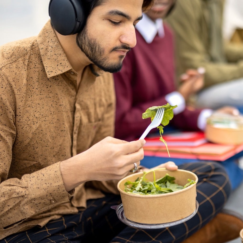 Universities Can Save $650,000 a Year by Serving Up More Plant-Based Meals, New Report Finds