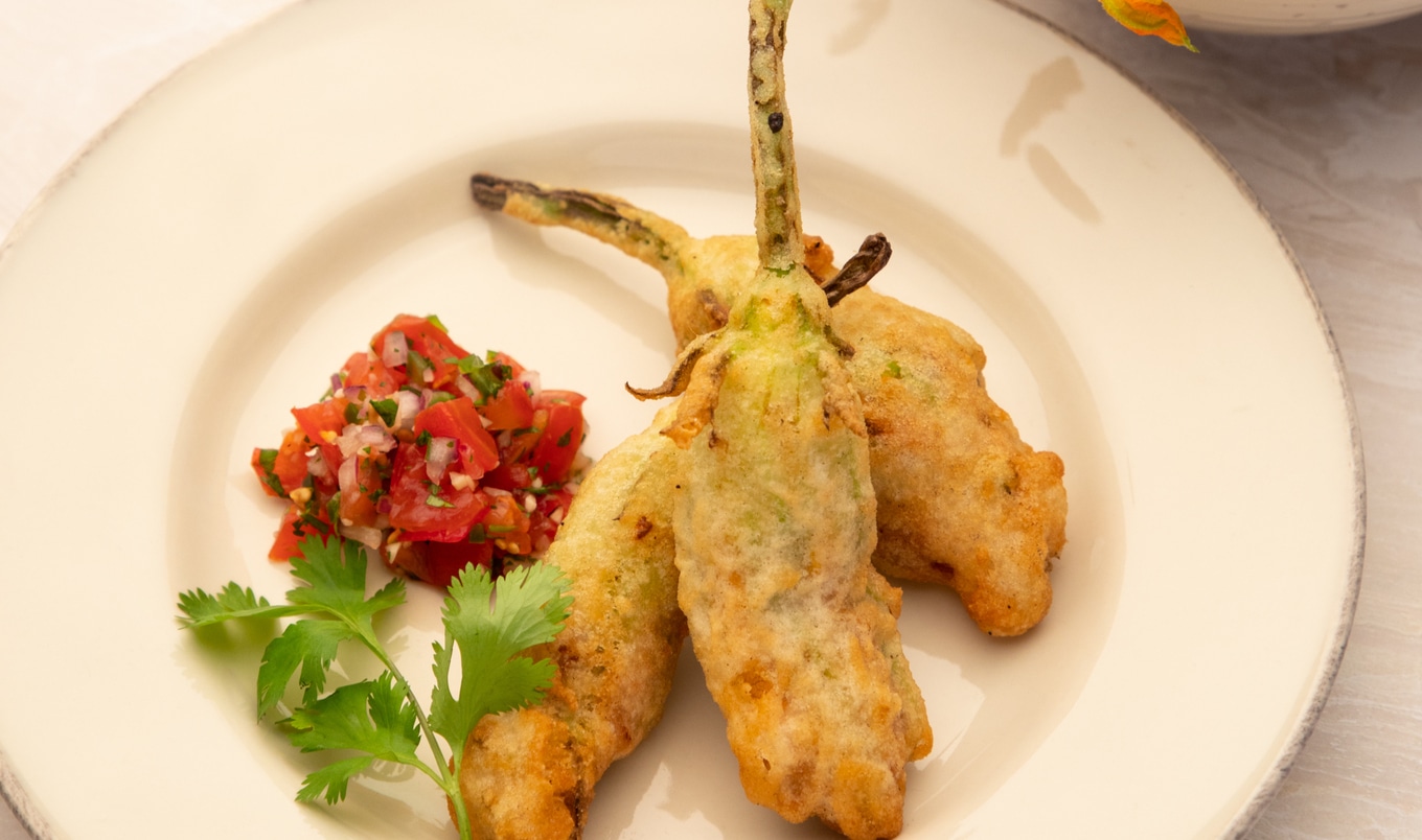 Vegan&nbsp;Summer
Fried Squash
Blossoms