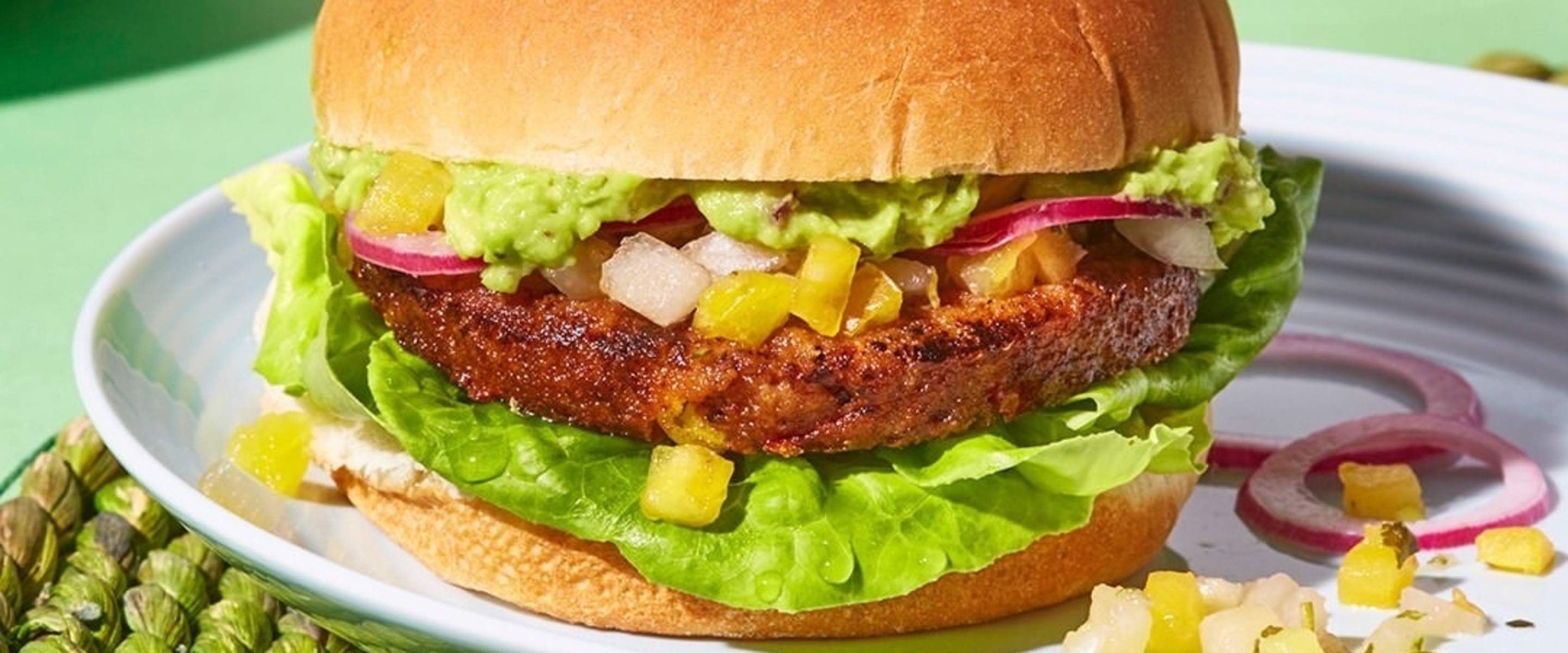 The 5 Top Veggie Burger Picks From a Nutritionist