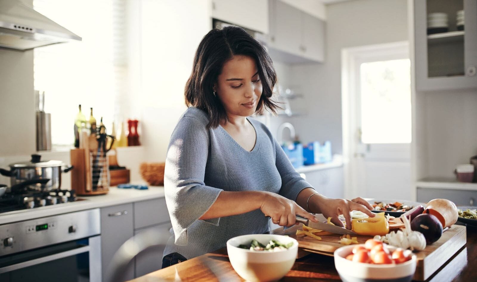 At Risk for Type 2 Diabetes? Limit Eating to Just 8 Hours Per Day, Research Finds