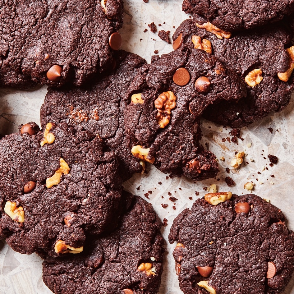 45 Vegan Cookies for Every Occassion: From Chocolate Chip to Nutella-Stuffed