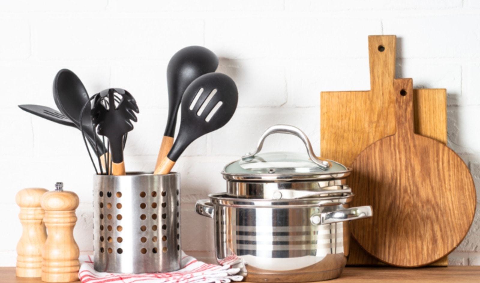 Ditch Toxic Black Plastic and Use These Safer Kitchen Utensils Instead