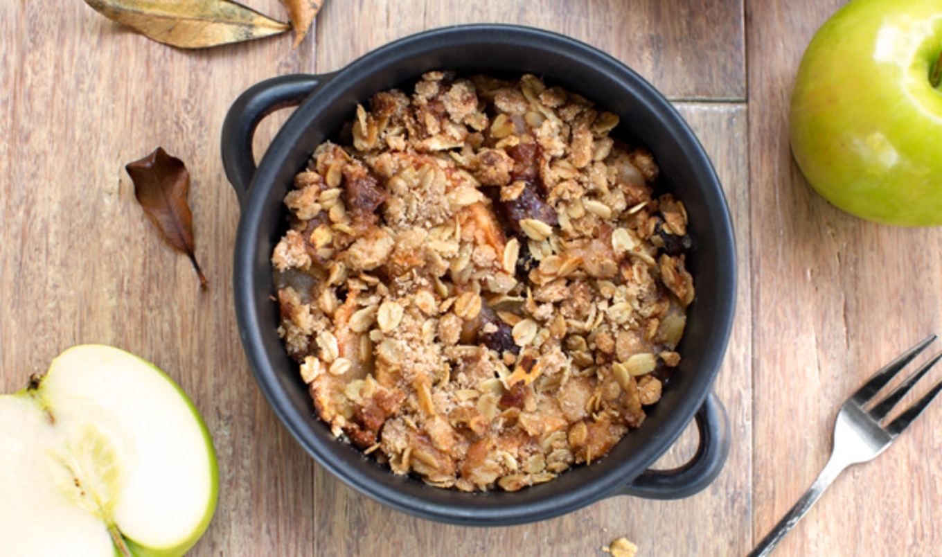 Easy Vegan Apple Raisin Fruit Crisp