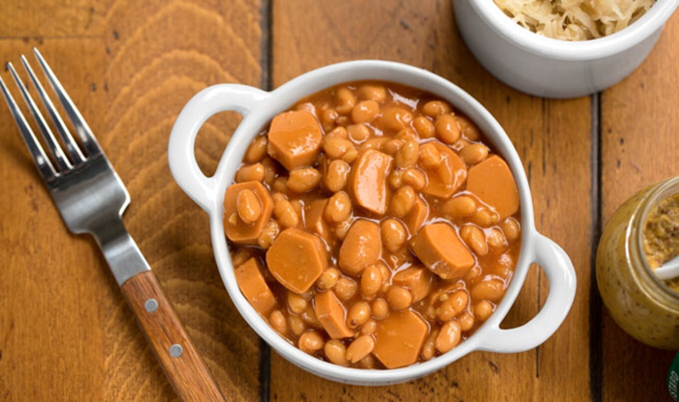 Ridiculously Simple Vegan Baked Beans and Franks