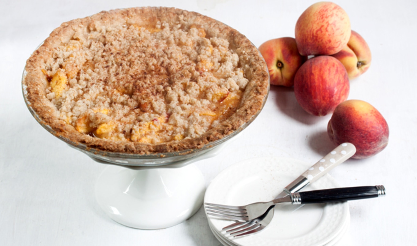 Vegan and Gluten-Free Crumble Top Peach Pie